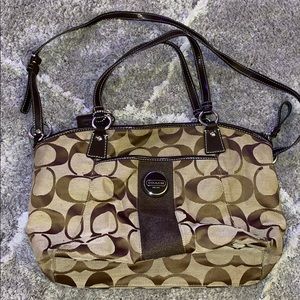 Authentic Coach shoulder purse